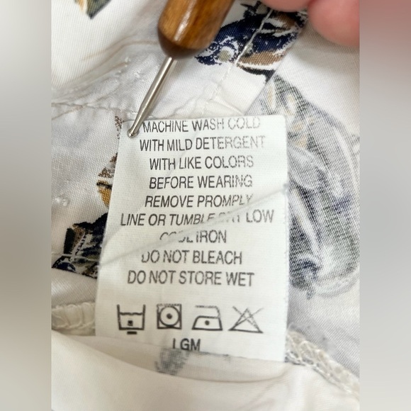 COLUMBIA Men’s White All Over Pattern Fish Print Short Sleeve Button Down Size L - Picture 11 of 13